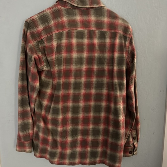 Plaid GAP button down shirt - Picture 2 of 3
